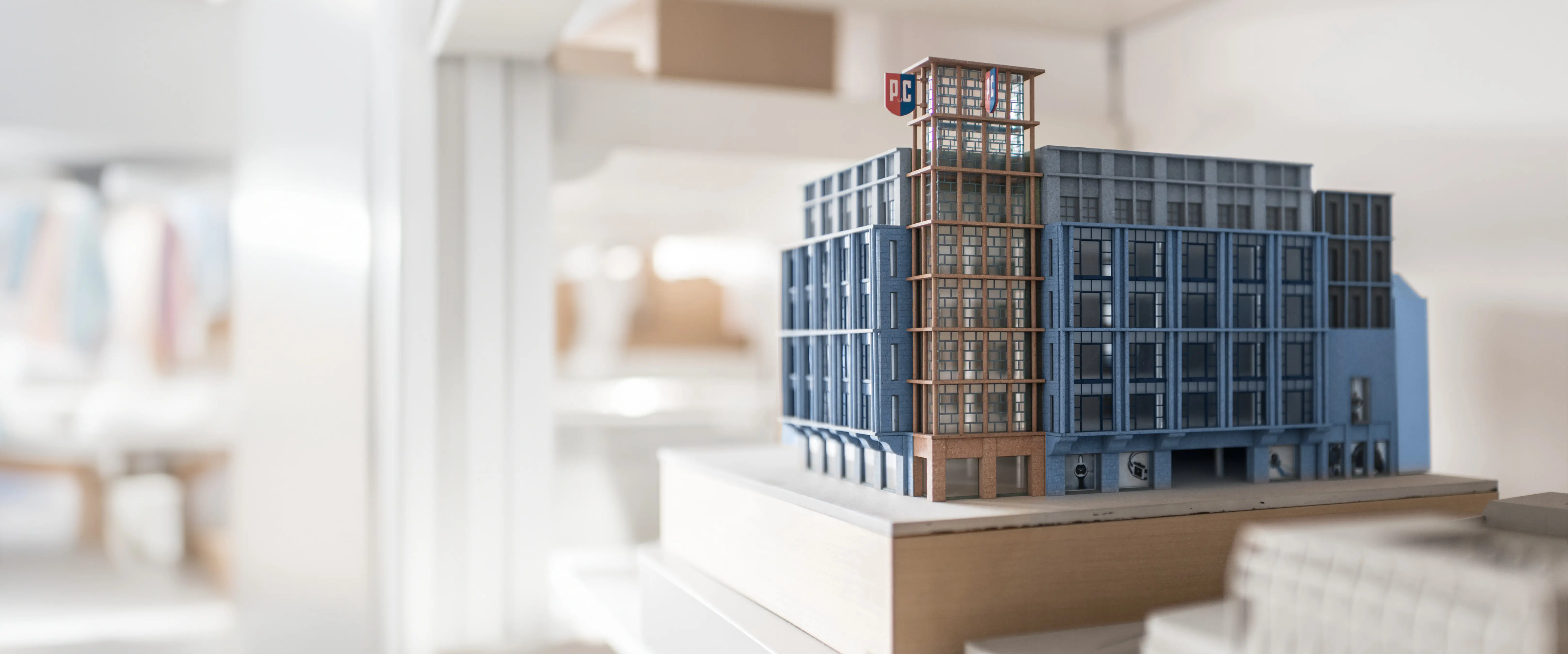 Architektonisches Modell eines P&C Verkaufshauses.